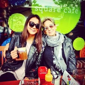 Meet your Posher, Leslie